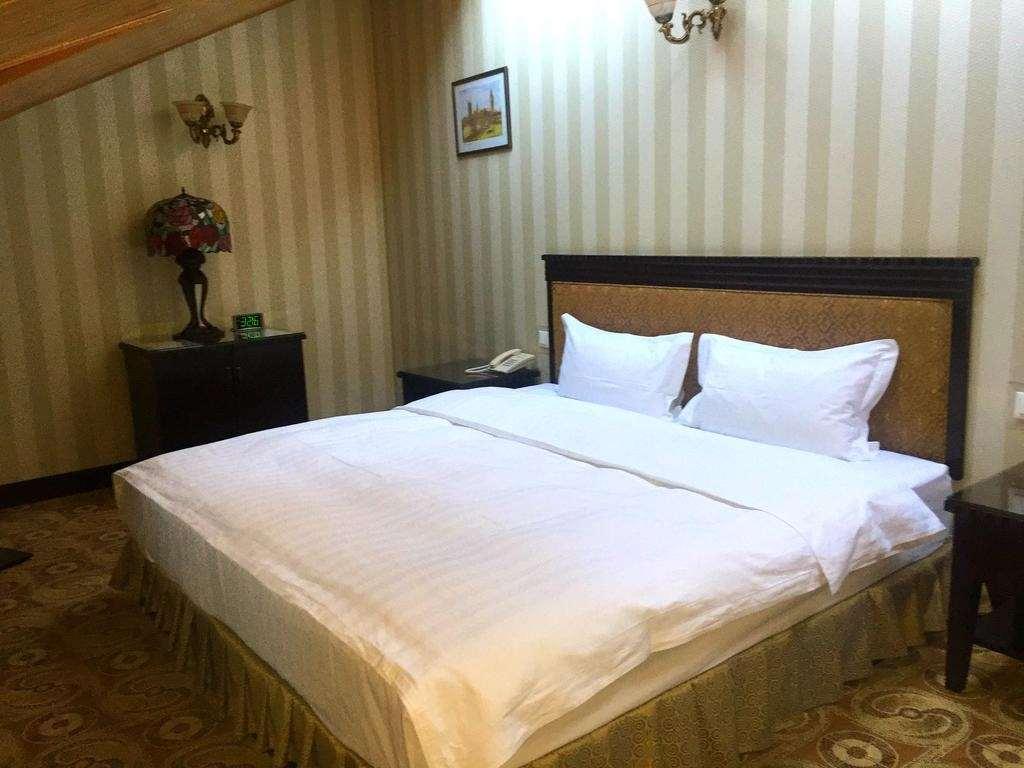 London Hotel Odessa Quarto foto